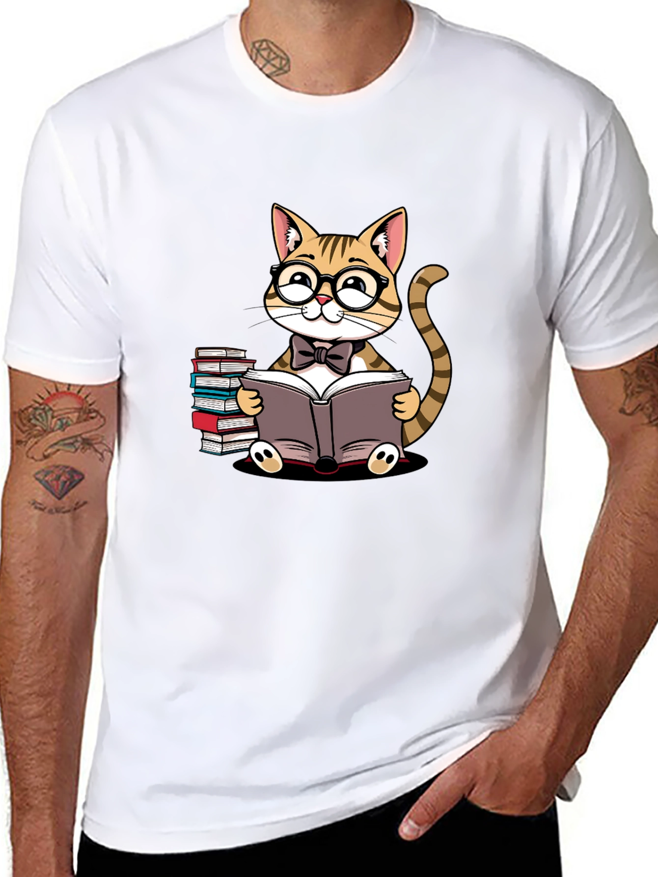 Cat Lover T-Shirt - Reading Cat Tee