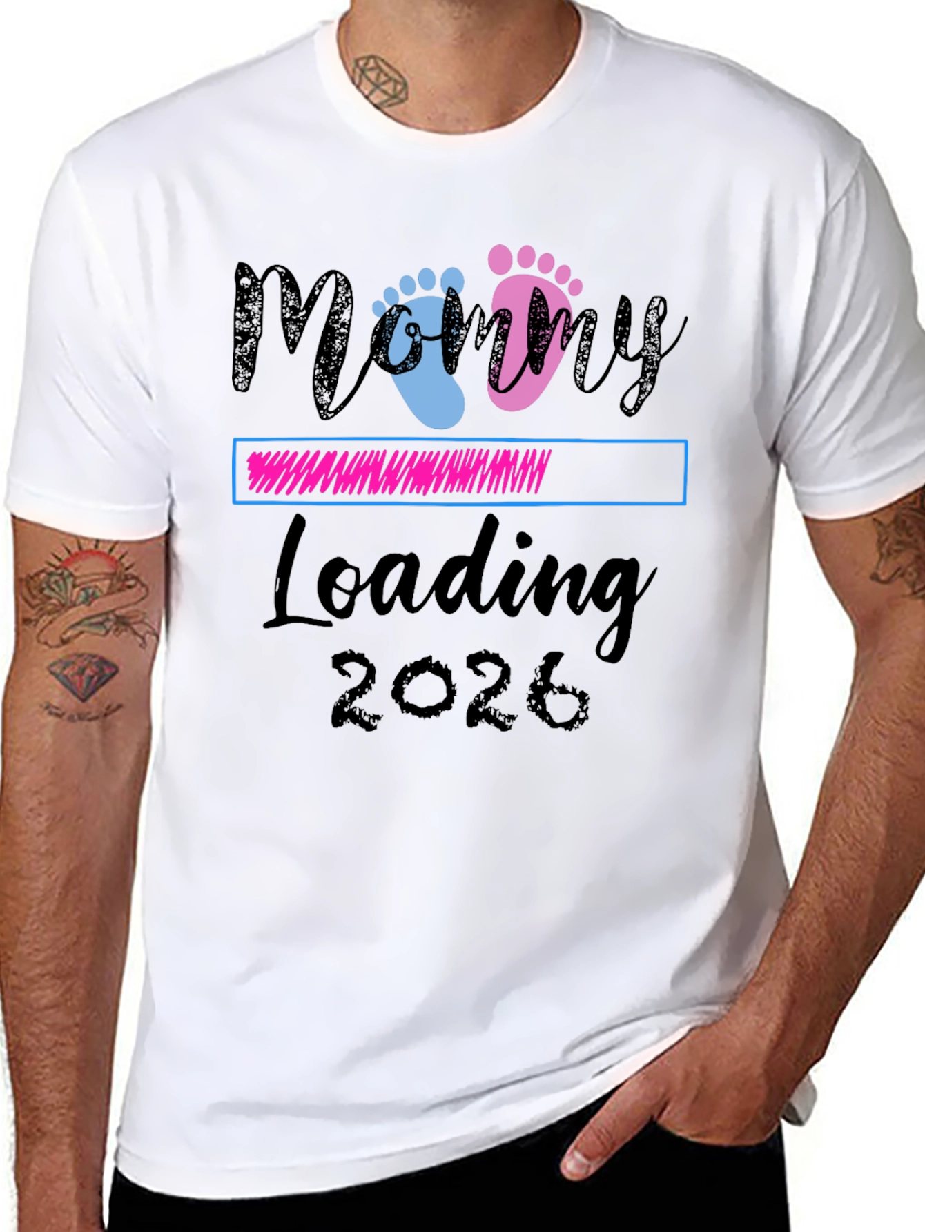 Mommy Loading 2026 T-Shirt - Pregnancy Announcement Tee