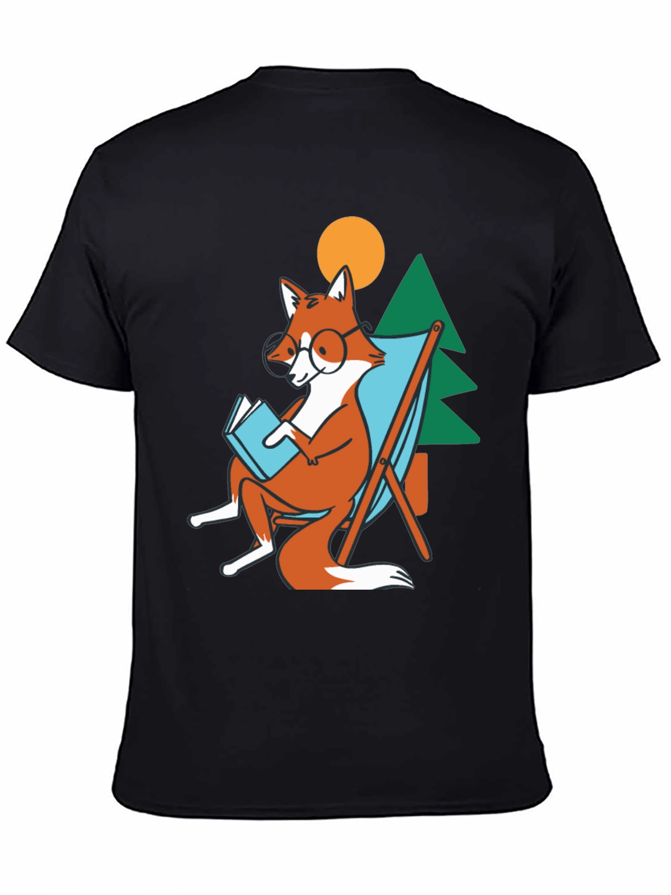 Relaxing Fox T-Shirt: Bookworm in Nature