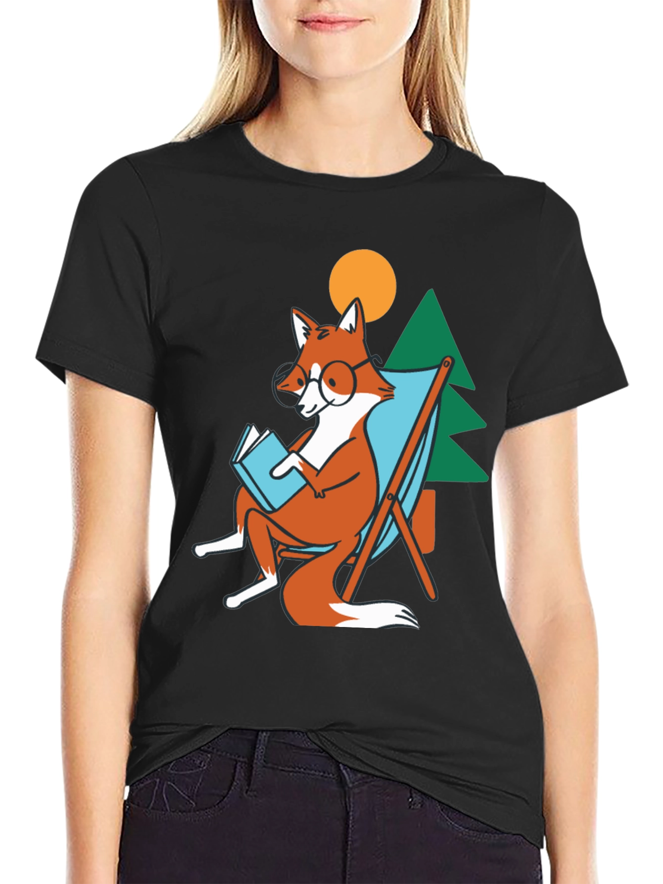 Relaxing Fox T-Shirt: Bookworm in Nature