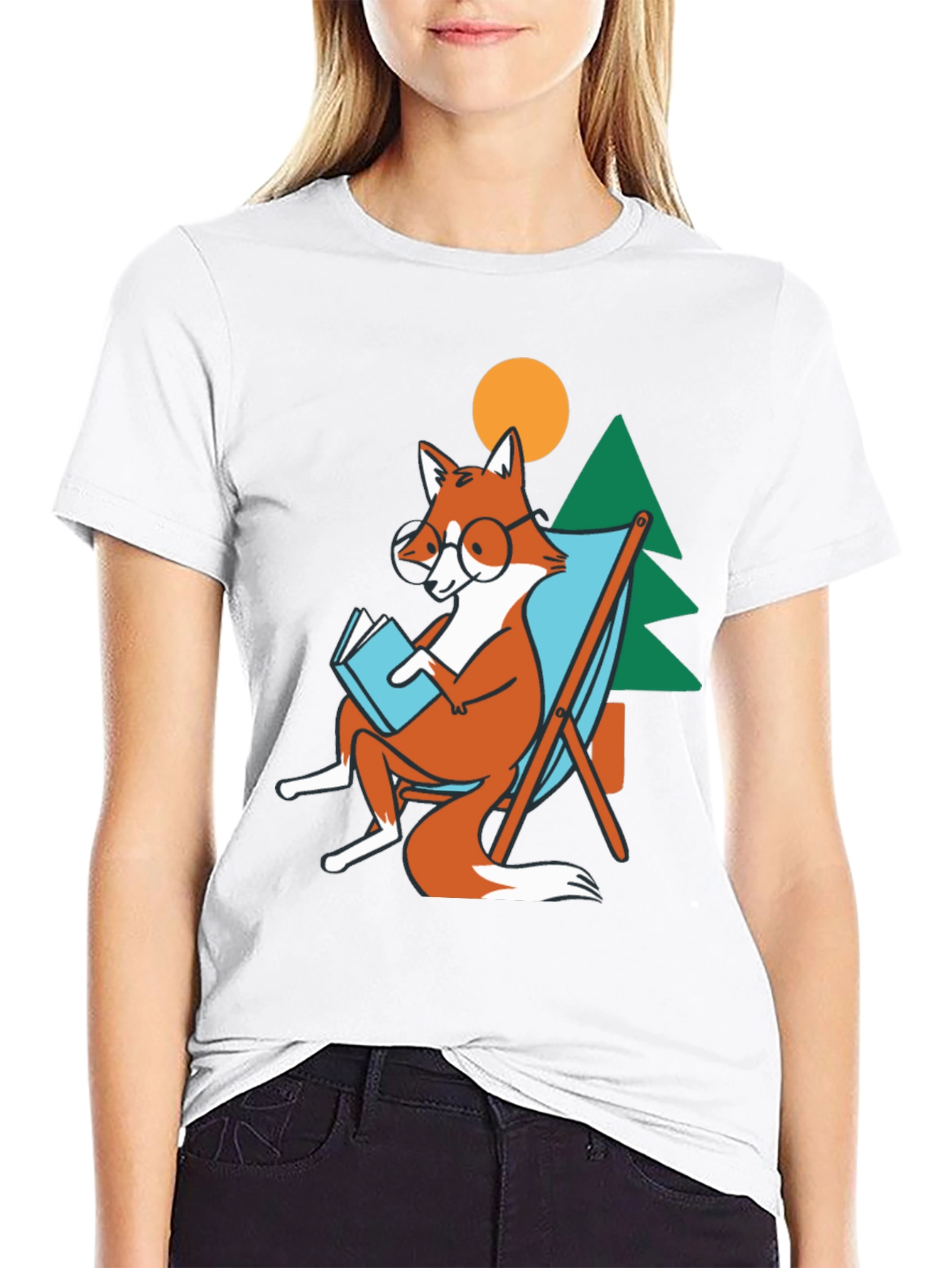 Relaxing Fox T-Shirt: Bookworm in Nature